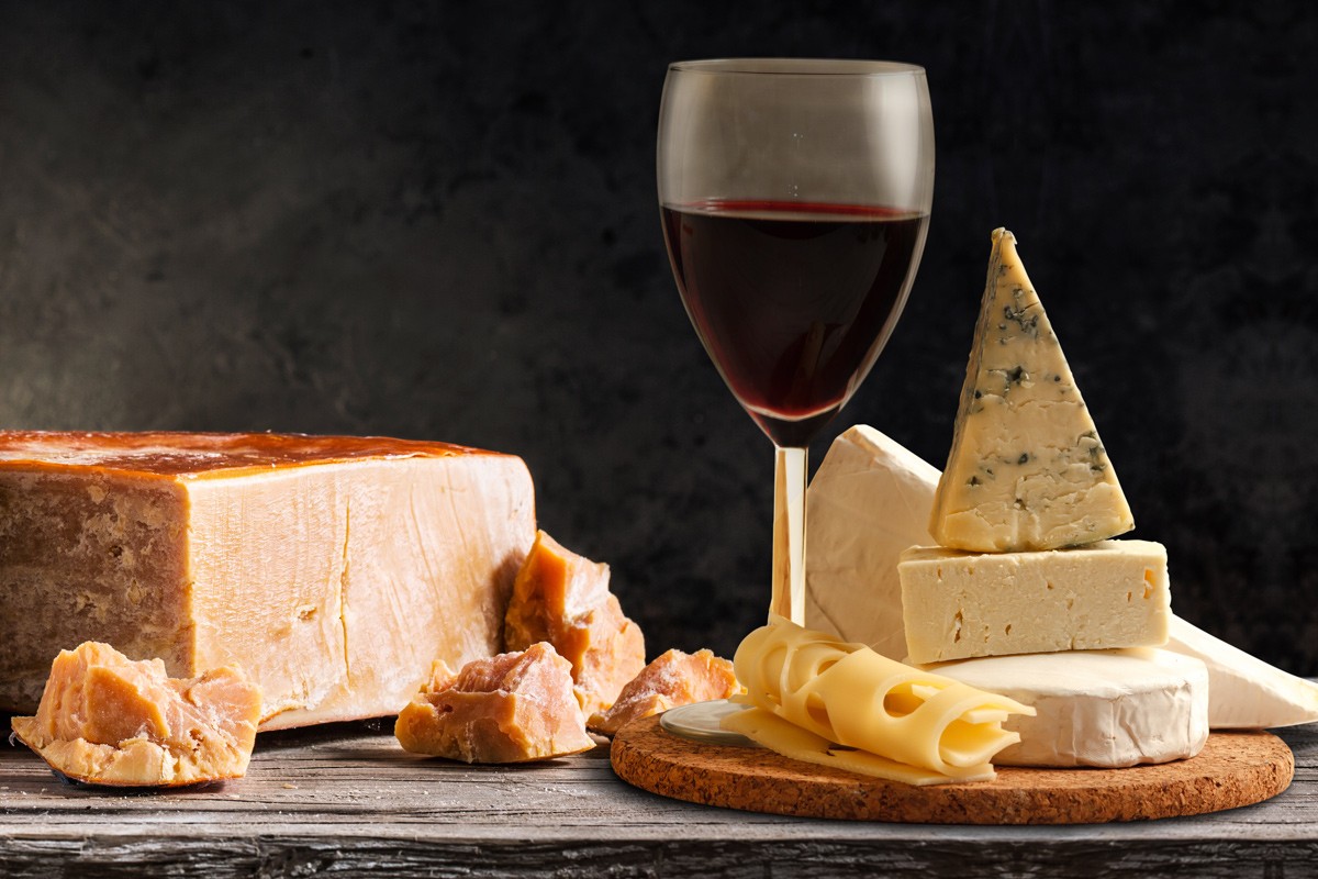Vini e formaggi: sai come abbinarli bene senza sbagliare?